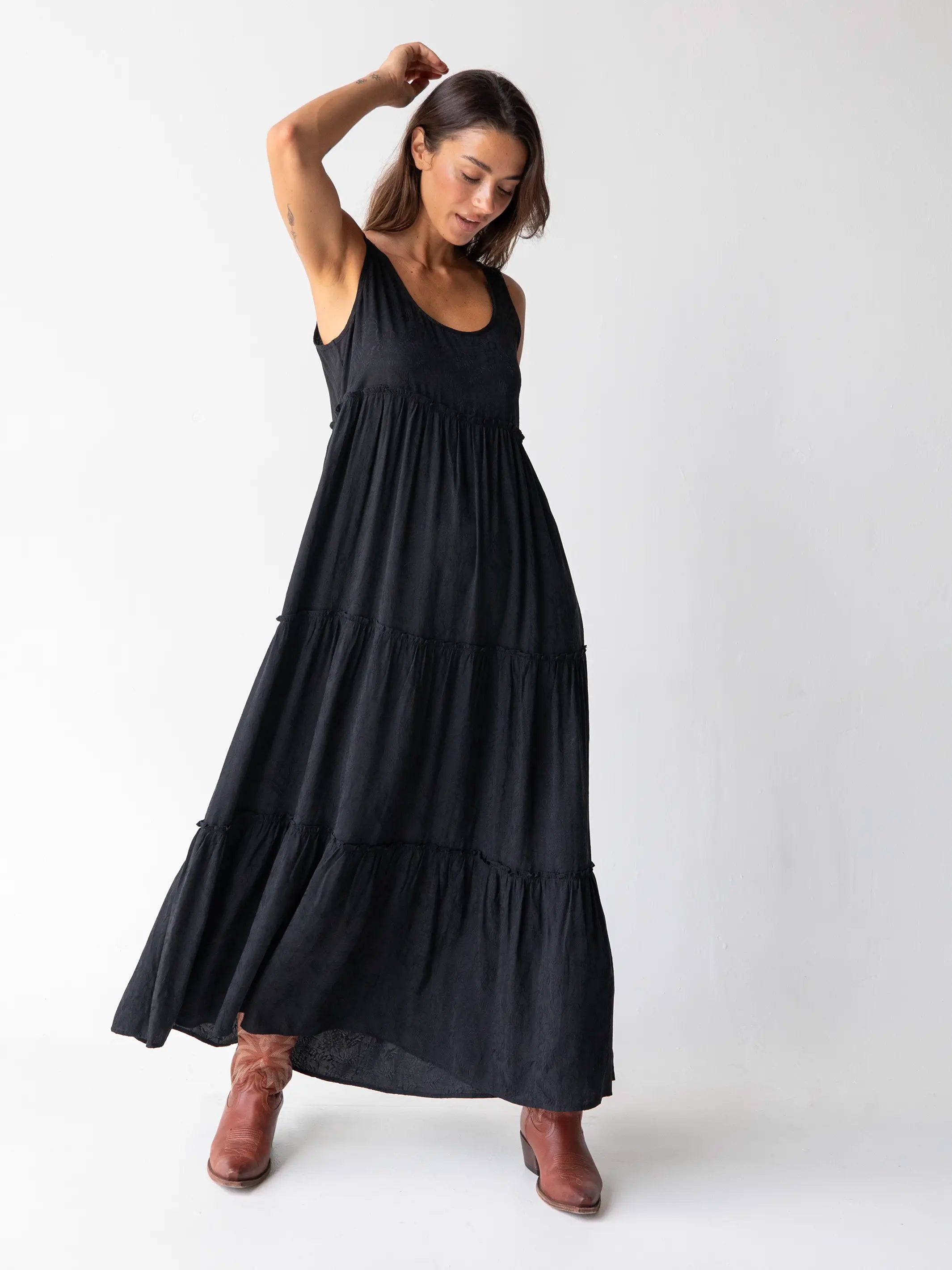 Karlie Jacquard Maxi Dress - Black