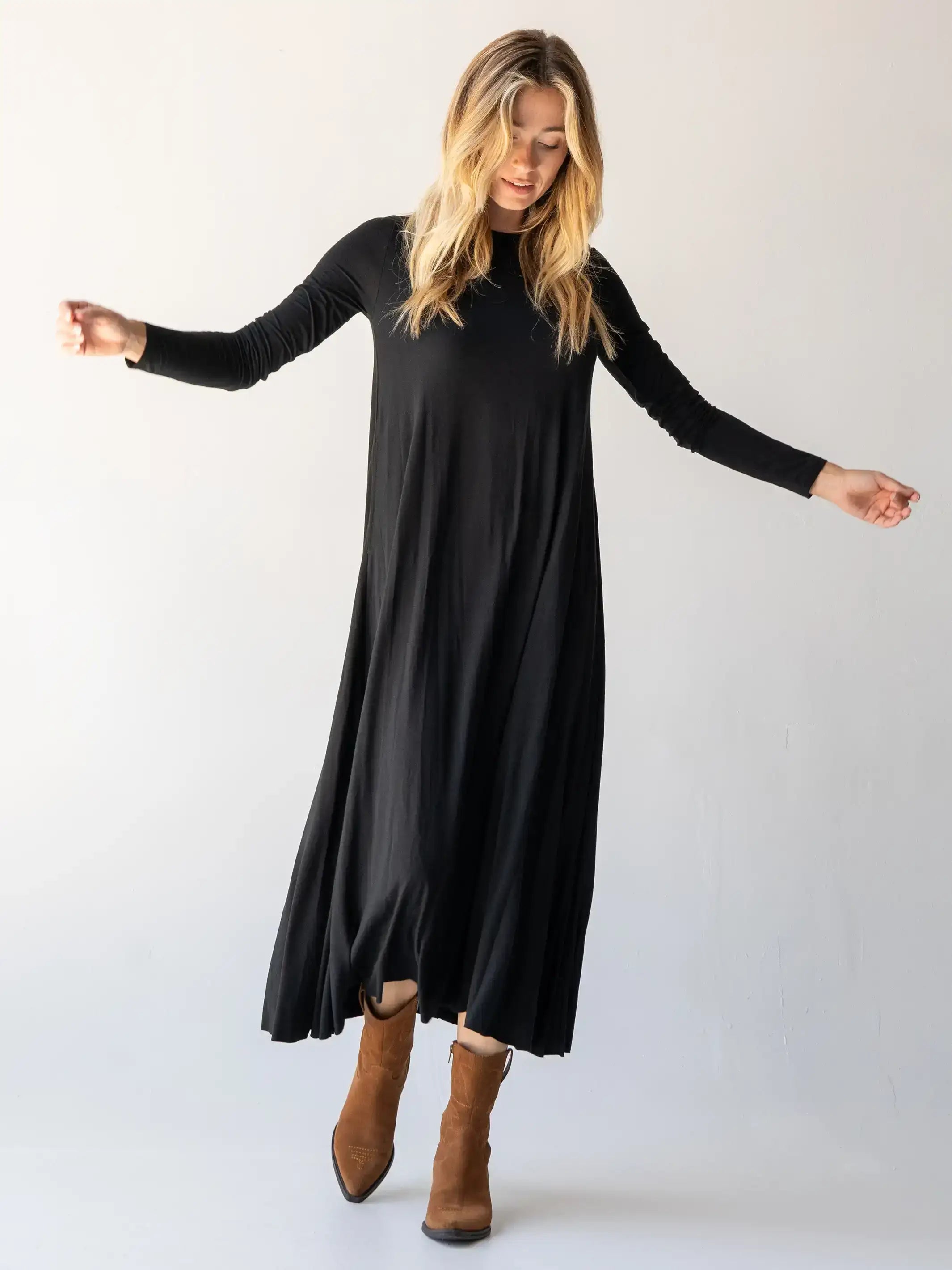 Stevie Knit Maxi Dress - Black