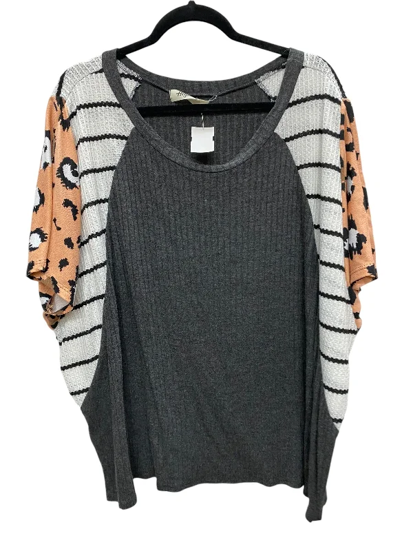 Top Short Sleeve By Haptics In Animal Print, Size: 2x