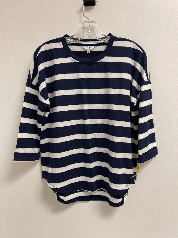 Top Long Sleeve By Crown And Ivy In Striped Pattern, Size: S