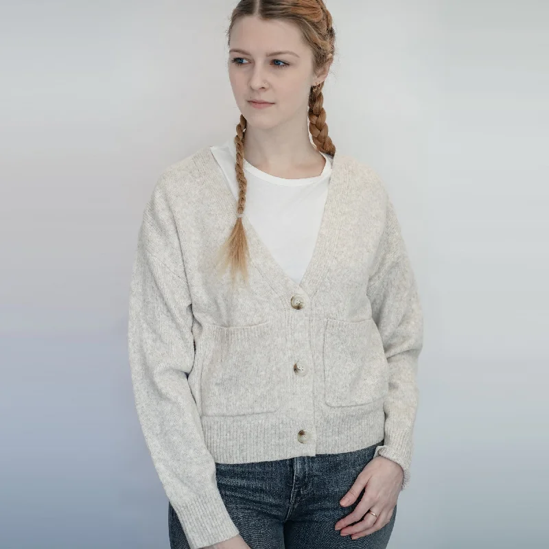 Button Cardigan (Oat)